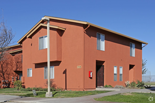 Building Photo - California Apartments