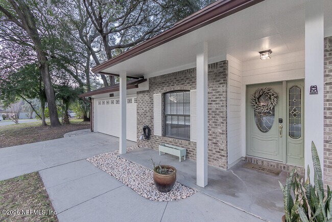 Building Photo - 12041 Wren Hollow Ct