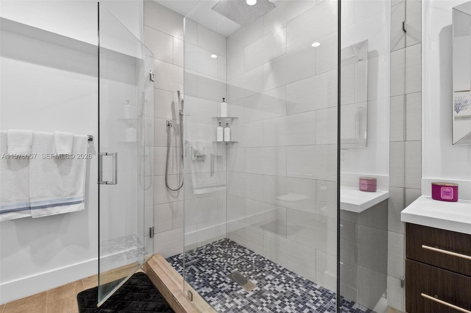 Building Photo - 3231 Salzedo St