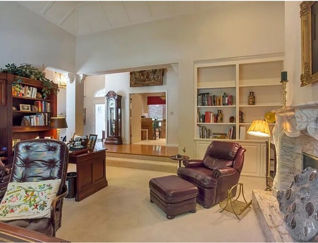 Building Photo - 4 Bed 3 Bath Elegant Home In Lafayette W/ ...