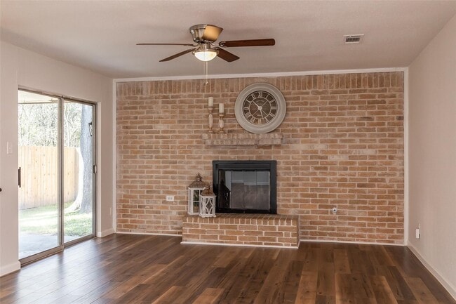 Building Photo - 46 N Deerfoot Cir