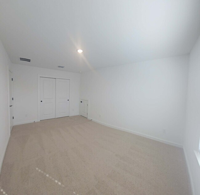 Building Photo - 8438 Bay Oaks Dr