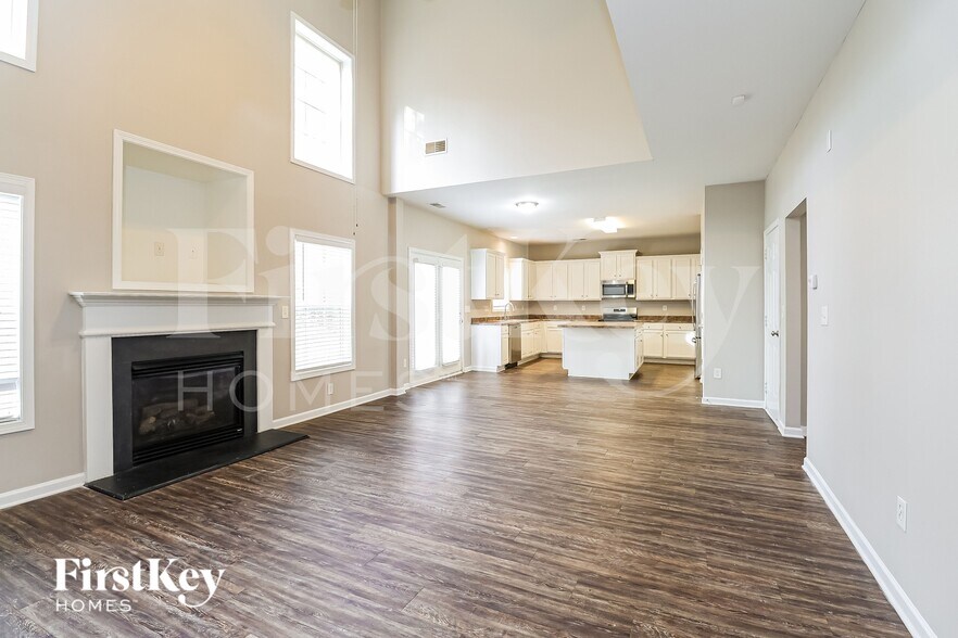 Building Photo - 9827 Jeanette Cir