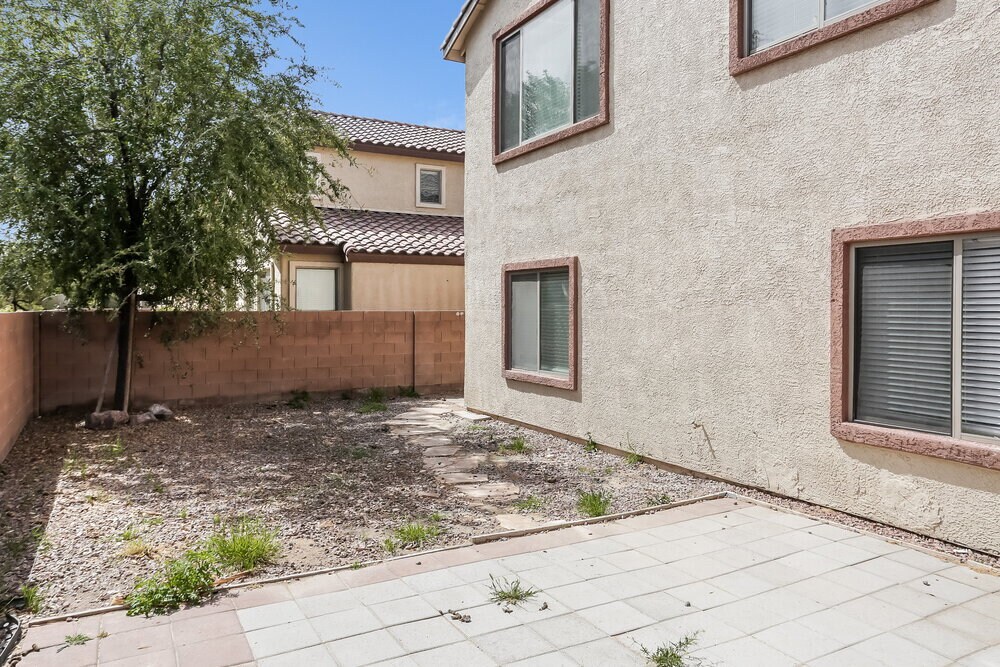 Building Photo - 5832 Magic Oak St