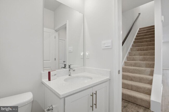 Building Photo - 332 Ensemble Wy