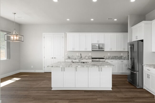 Building Photo - 15690 E Orch Vw Rd