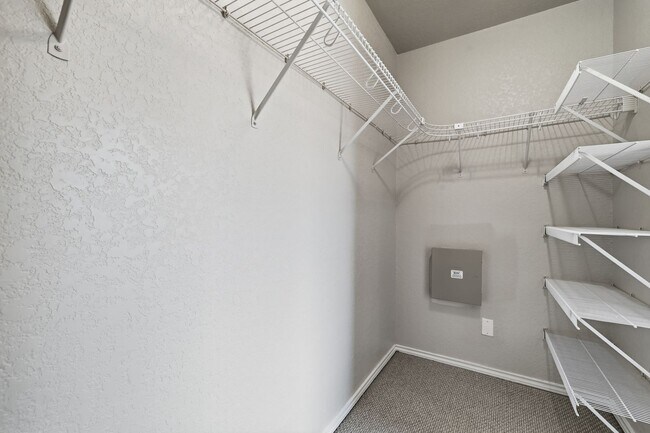 Building Photo - Spacious Two-Story Home in Prime Laurel Canyon Location