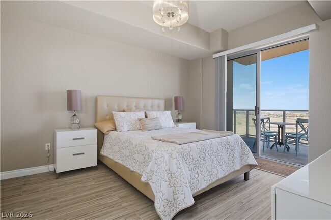 Building Photo - 8255 S Las Vegas Blvd