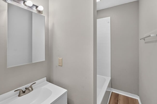 Building Photo - 1 Lapierre St