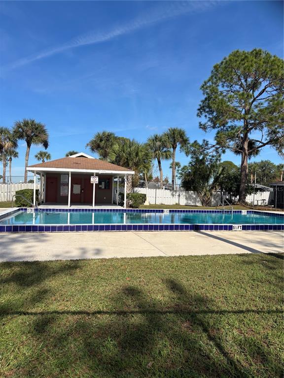 Building Photo - 28 Las Palmas Way