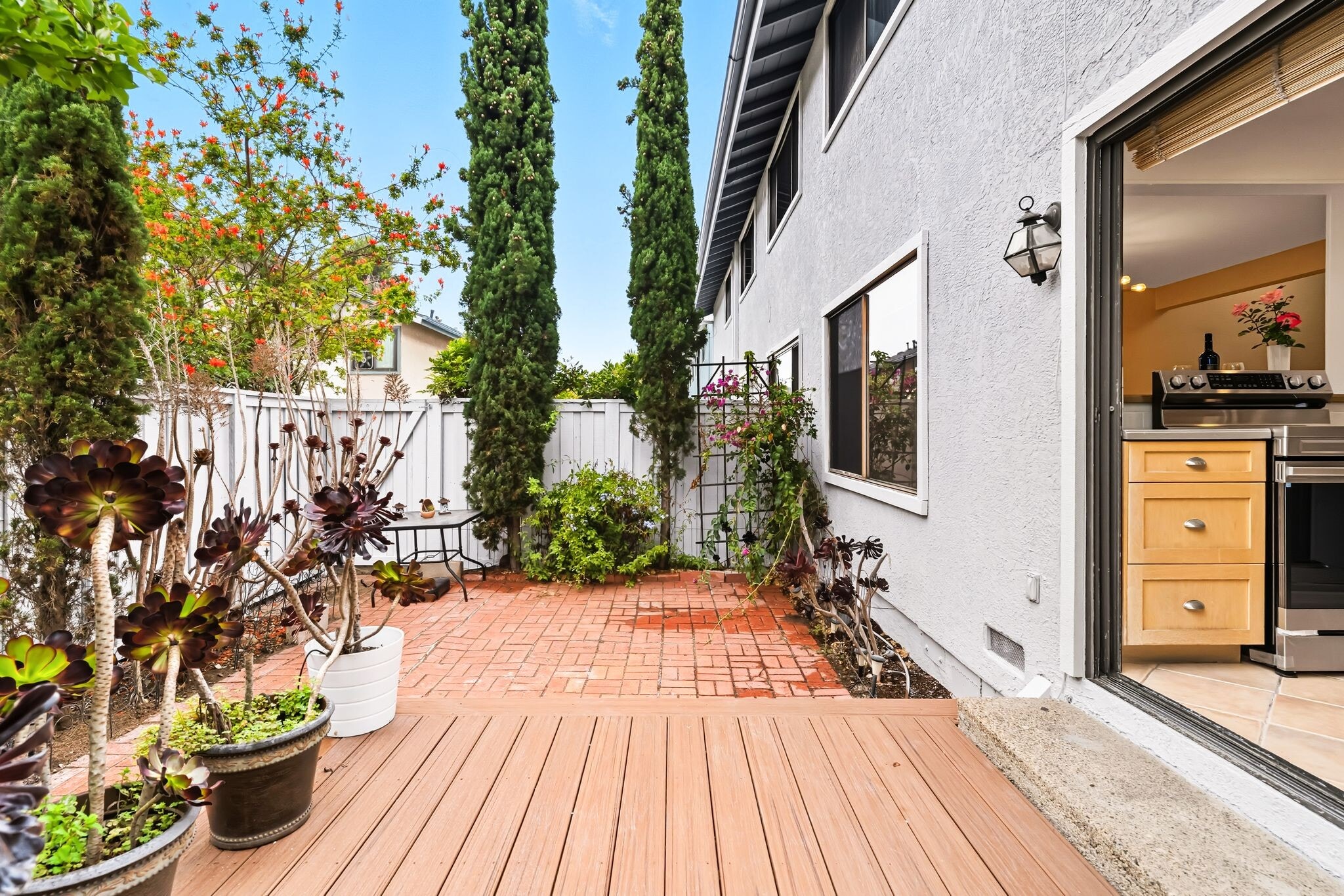 Building Photo - 8246 Caminito Modena