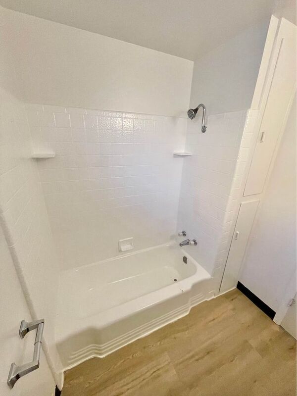 Building Photo - 125 S 200 W