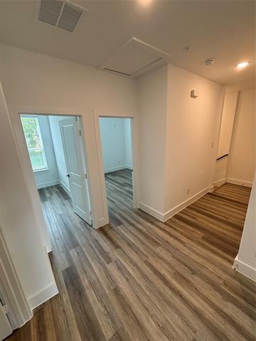 Building Photo - 1529 Creekside Dr