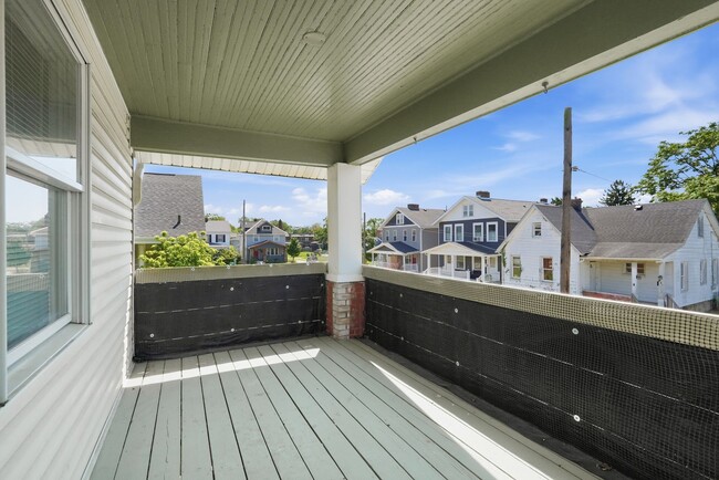 Building Photo - 846-848 Reinhard Ave