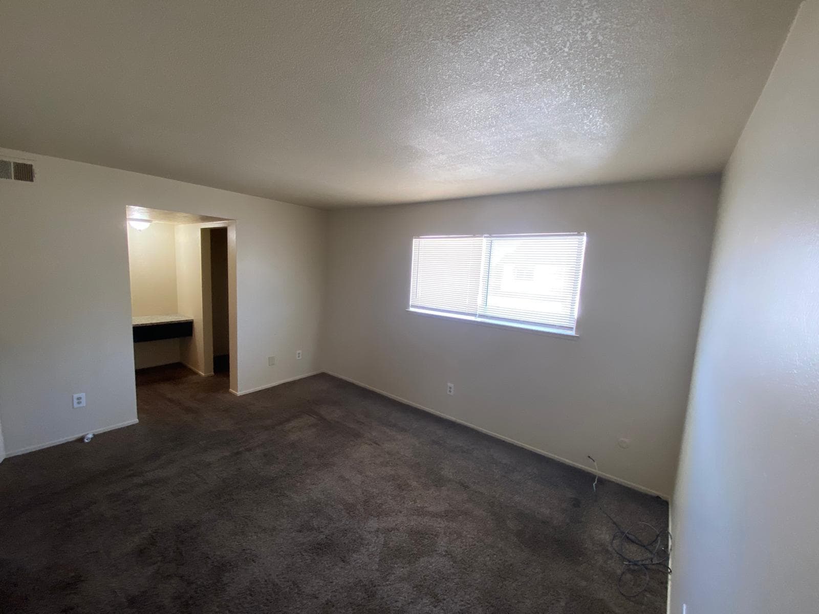 Main beedroom - 4223 Weymouth Ln