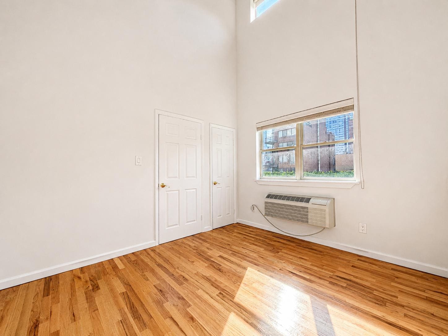 Building Photo - 401 E 68th St