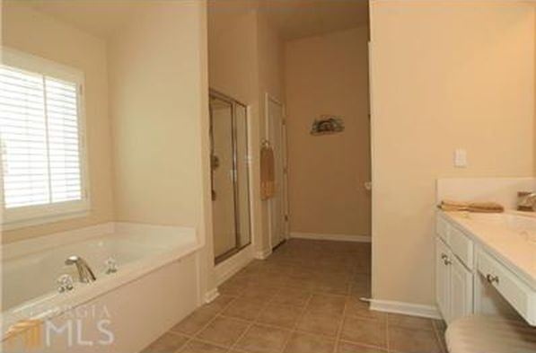 Building Photo - 5616 Lancashire Ln