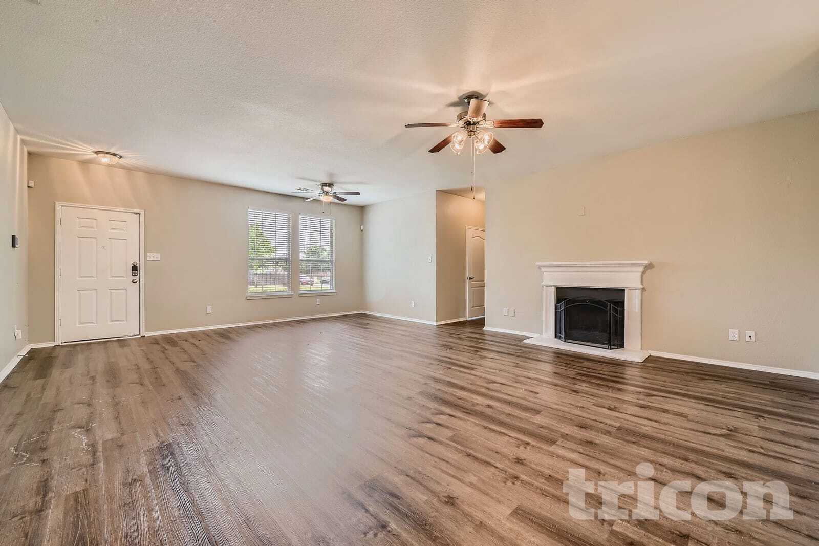 Building Photo - 103 Hollow Tree Dr