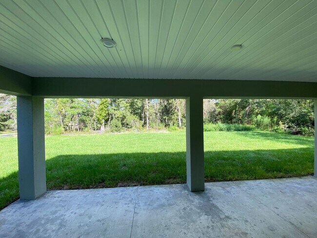 Building Photo - Great new rent on 4/2! Desirable SW Ocala Neighborhood 4/2/2 *WON'T LAST*