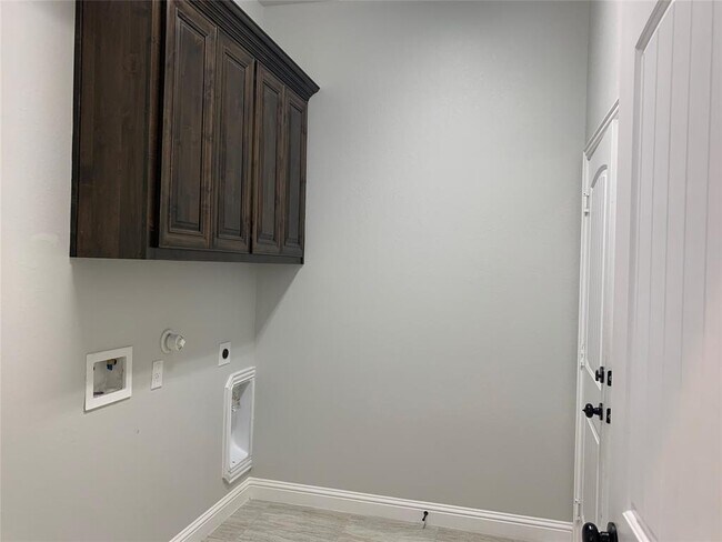 Building Photo - 437 Mistflower Springs Dr