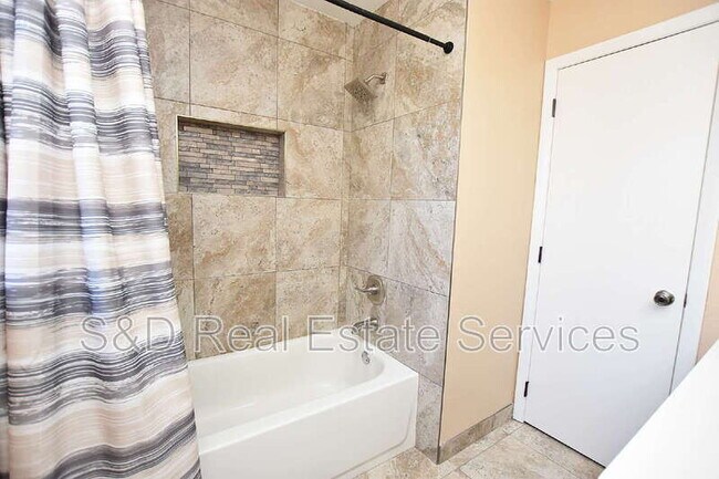 Building Photo - 4653 San Paulo Ct