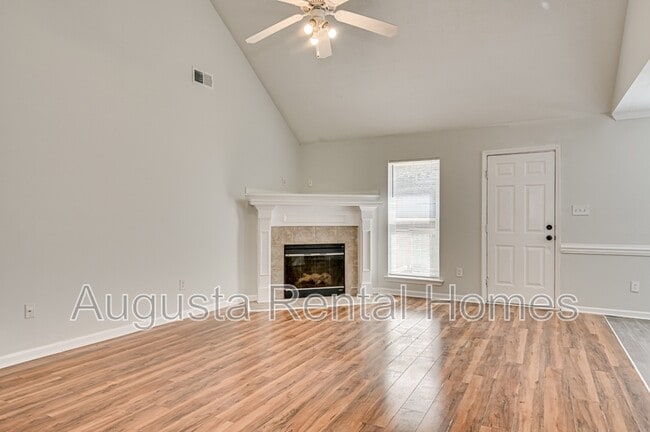 Building Photo - 409 Urial Dr