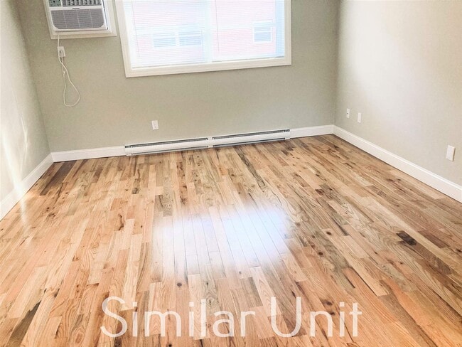 Building Photo - 364 Kennard Rd