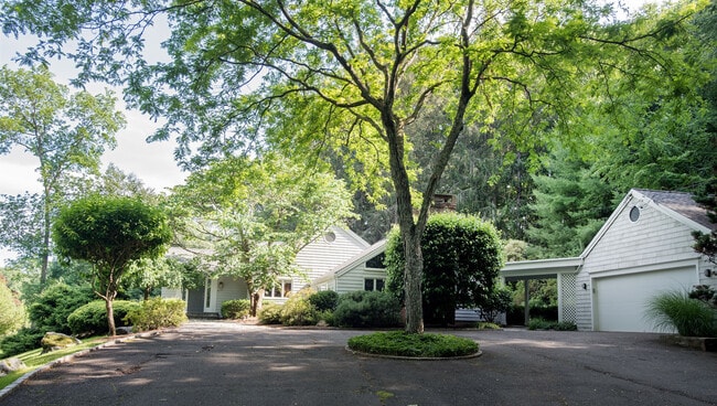 Building Photo - 117 Tobys Ln