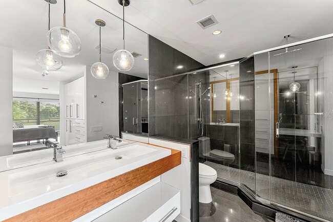 Building Photo - 3804 N Quail Ridge Dr