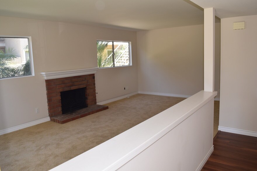 LIVING ROOM - 16042 Waikiki Ln
