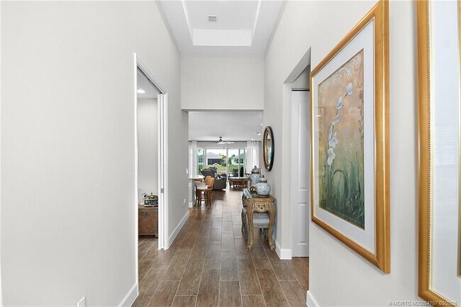 Building Photo - 11933 SW Coral Cove Pkwy