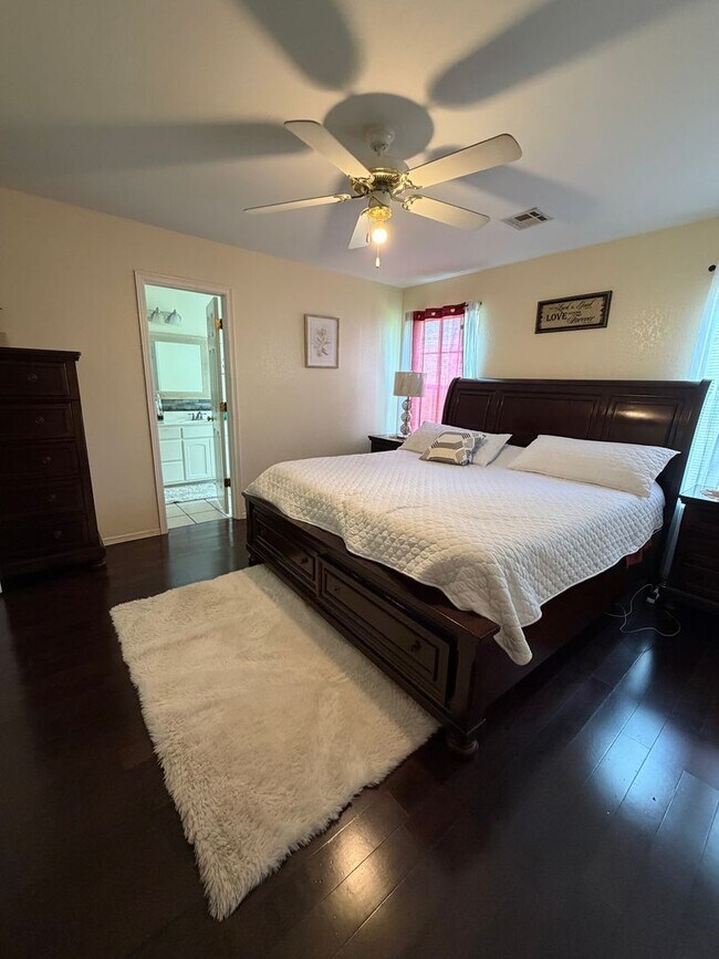 Building Photo - Broken Arrow Union Schools Single Family Home for Rent 5 beds 2.5 bath