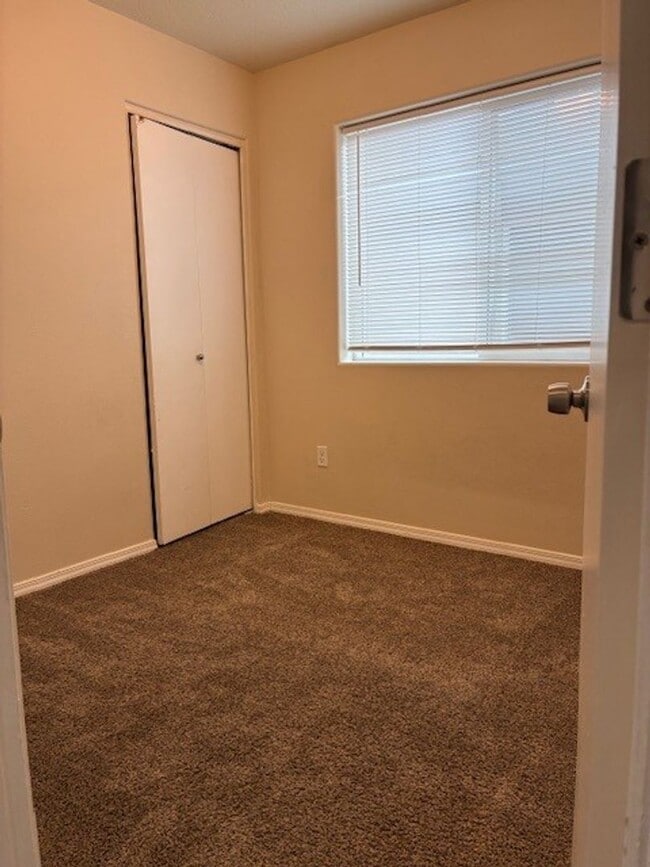 Building Photo - 13414 SE Division St