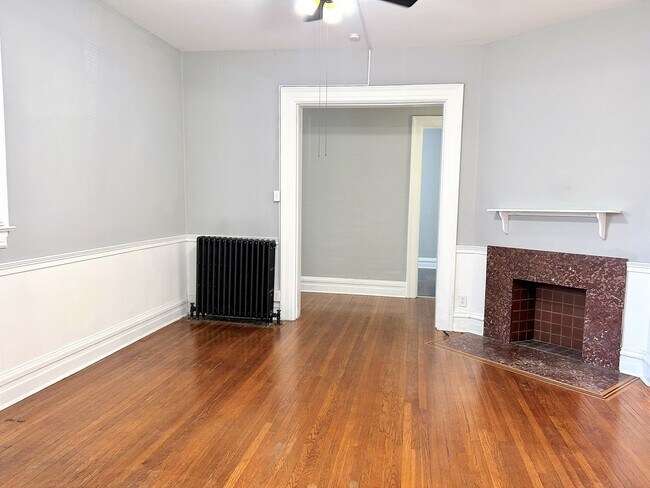 Building Photo - 508 S 6th St