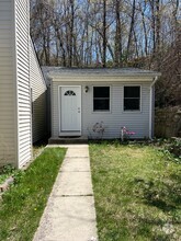 Building Photo - 26 Laurel Hill Rd