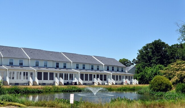 Building Photo - 17380 Taramino Pl