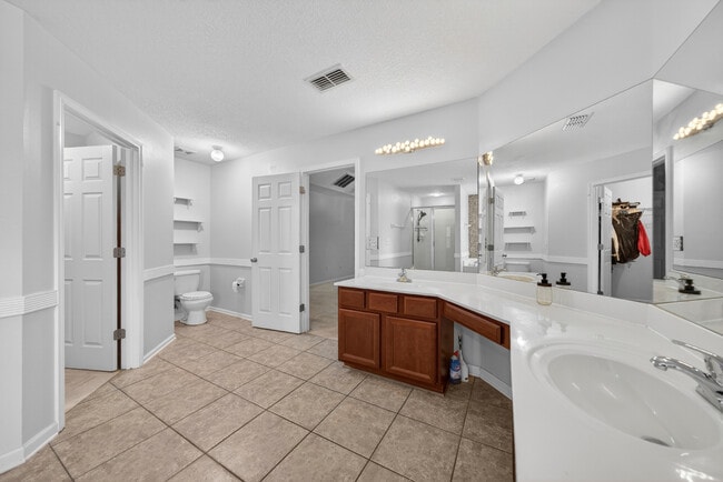 Building Photo - 112 Kildrummy Ct