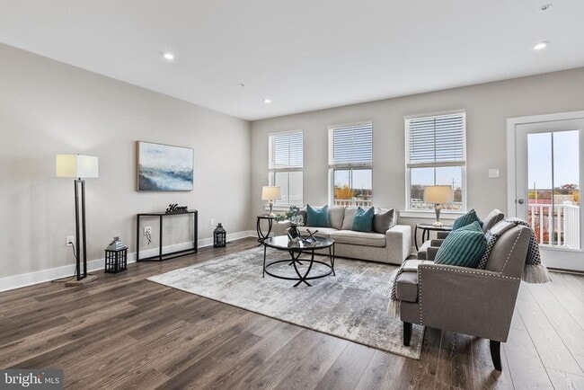 Building Photo - 105 Higher Rock Ct