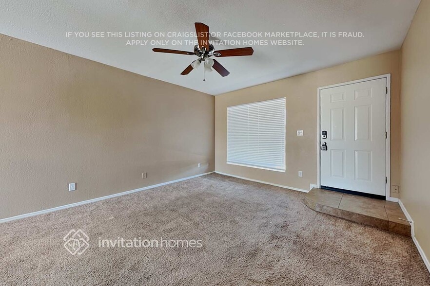 Building Photo - 5041 W Sandra Terrace