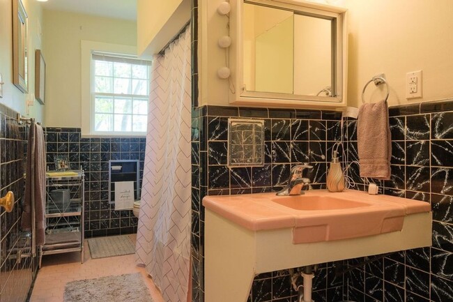 Building Photo - Charming 3BR House in Edenton