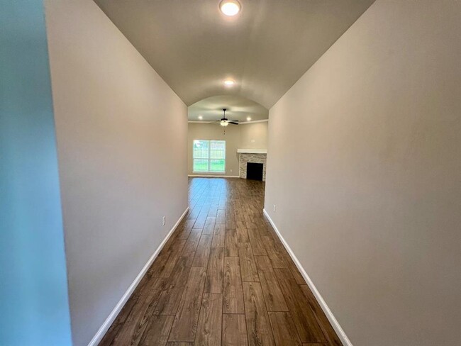 Building Photo - 1121 SW 140th St