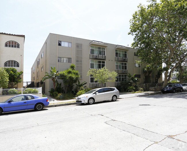 Primary Photo - 848 Gramercy Drive