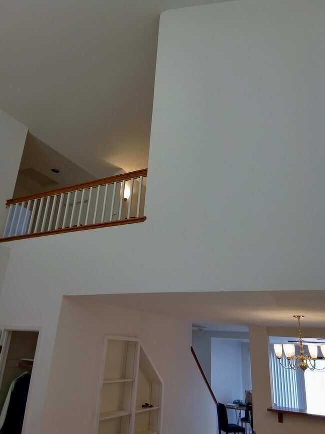 Building Photo - 1250 Formosa Dr