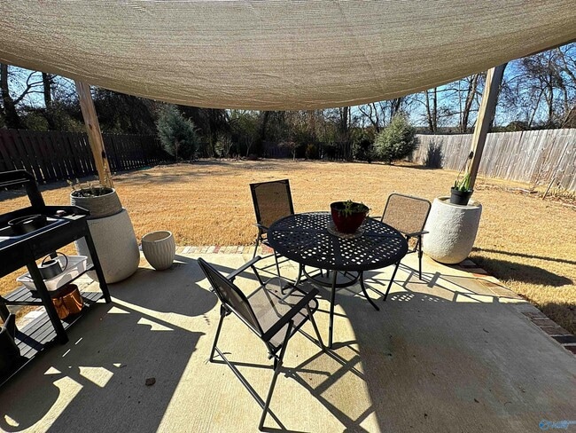 Building Photo - 12767 Tallulah Dr