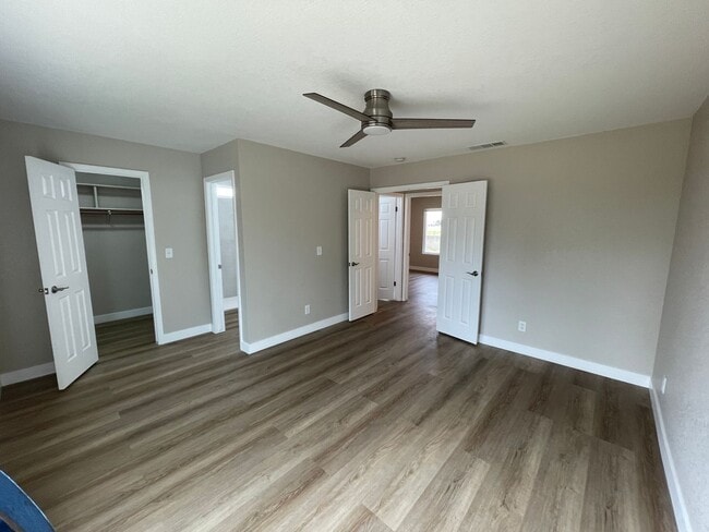 Building Photo - Beautiful Single Story Home Ready To Be Home!