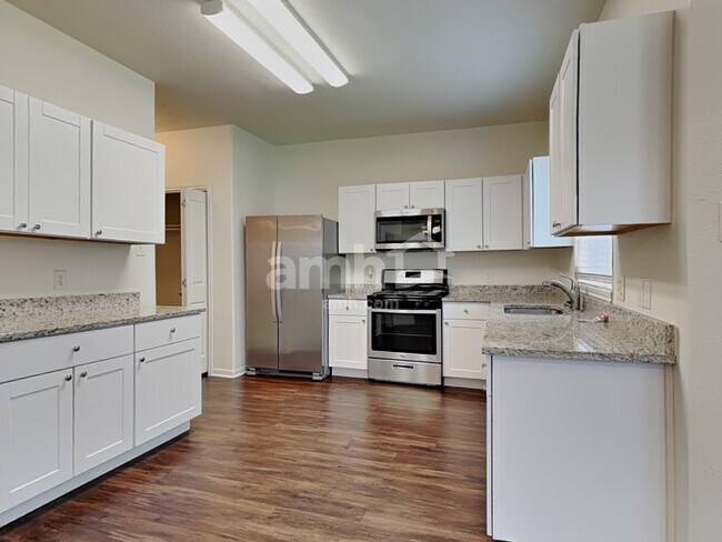 Building Photo - 18214 Alemarble Oak St