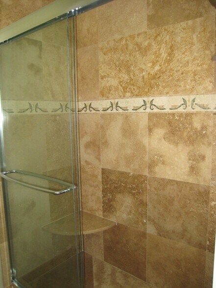 Building Photo - 1 SE Sharon St