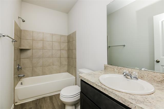 Building Photo - 8325 Yaupon Holly Trl