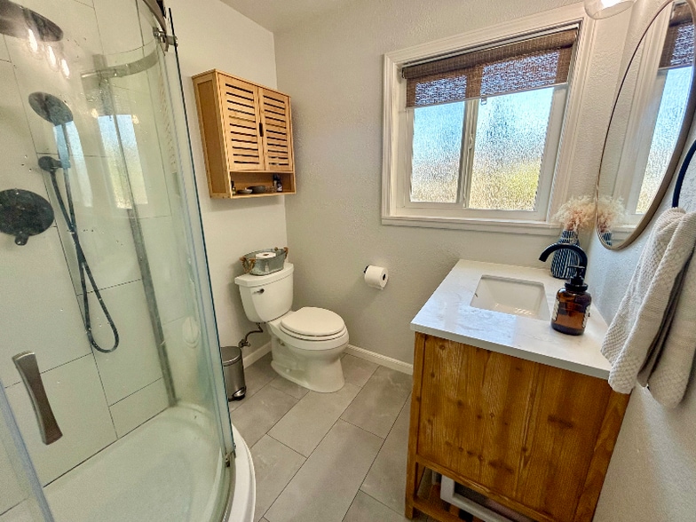 Building Photo - 18 Vista Grande Ave