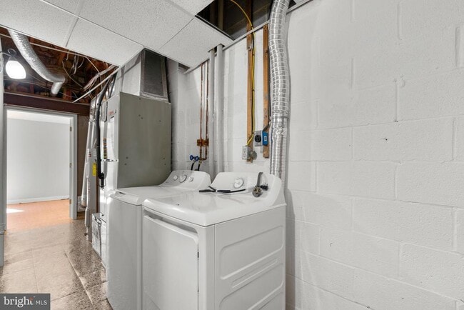 Building Photo - 9130 Bobwhite Cir